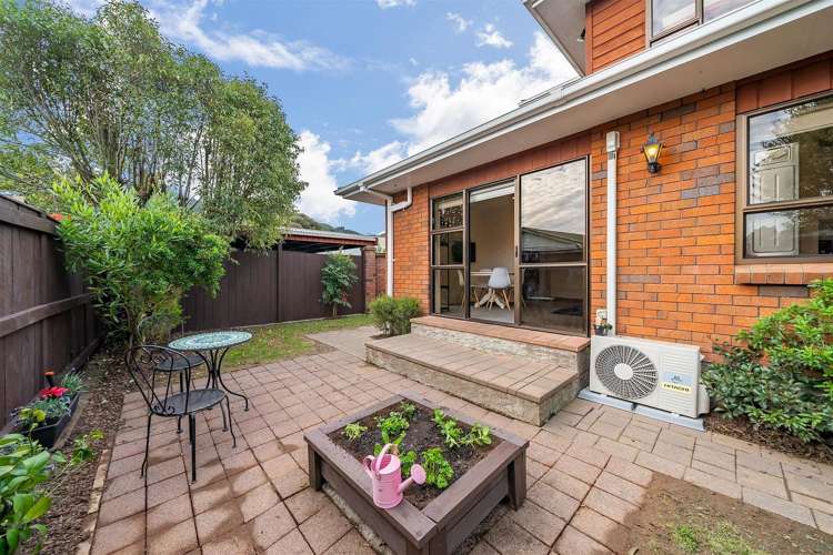 5 California Drive Totara Park_4