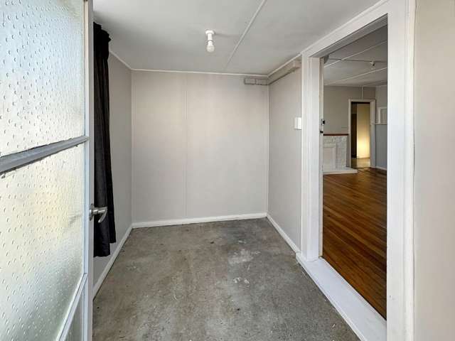 15 Pratt Avenue 1207_3