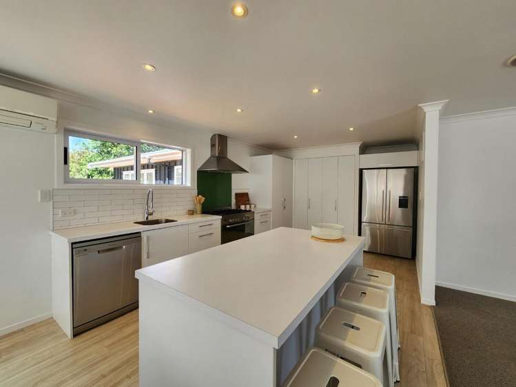 8 Hussey Street Oakura_2