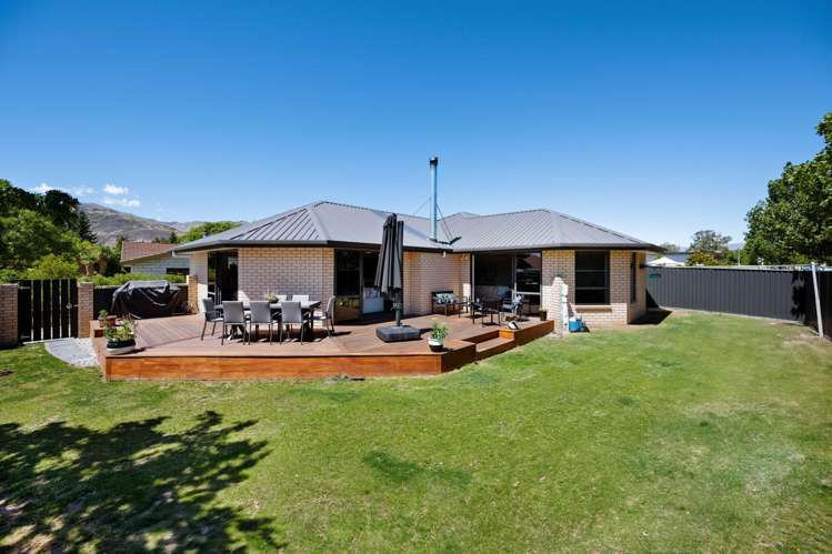 48 Barry Avenue_0