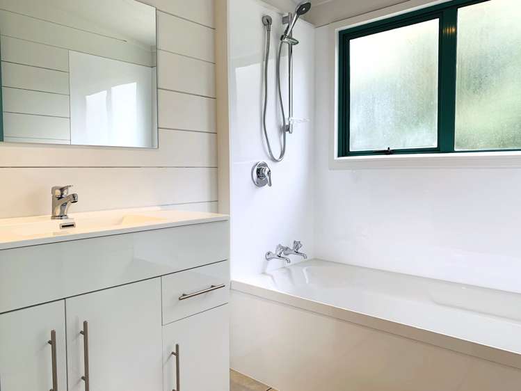 402 Suffolk Road Stoke_9