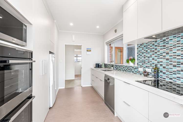 18 Holyoake Crescent Avalon_8