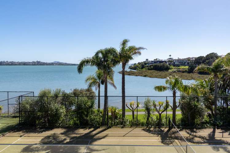 110 Bramley Drive Farm Cove_31