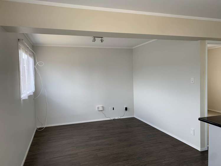 92a Athena Drive Totara Vale_3