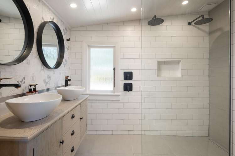 25 Bay End Rarangi_35