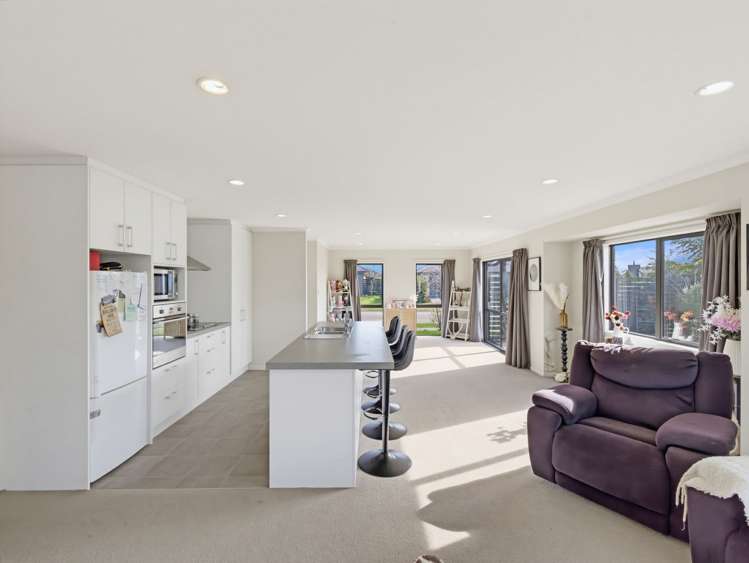 32 Burford Way_5