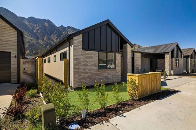 117-135 Howden Drive, Hanley's Farm Jacks Point_1