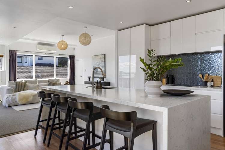 37A Fairlands Avenue_0