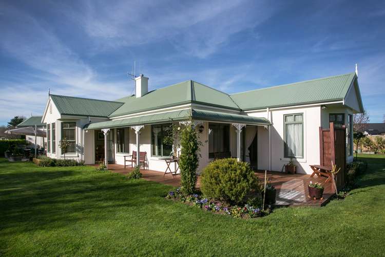 19 Cowley Drive Leamington_1