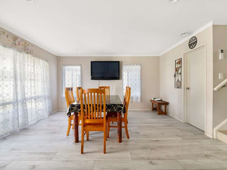 32 Sarteano Drive Manurewa_6