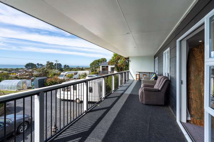 14 Frances Street Taieri Mouth_16