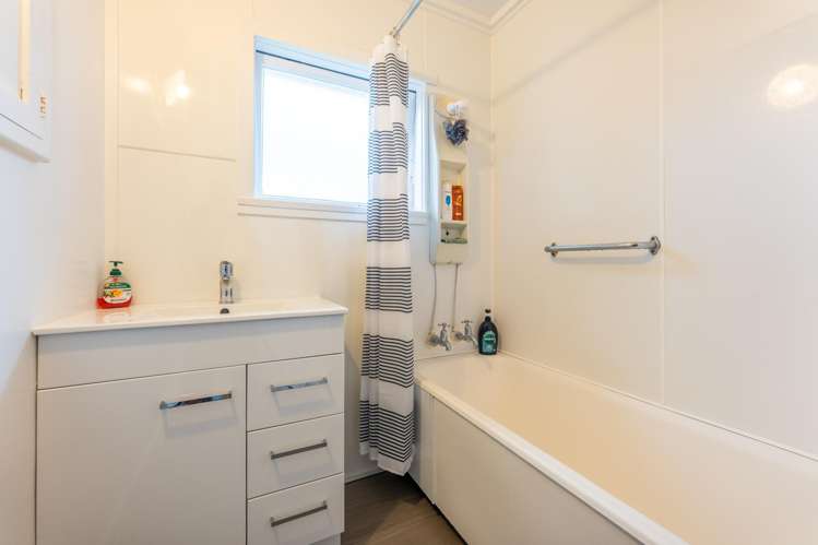 2 Cameron Street Seaview_6