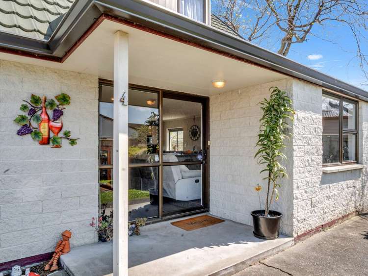 4 Charisma Court Kelvin Grove_2