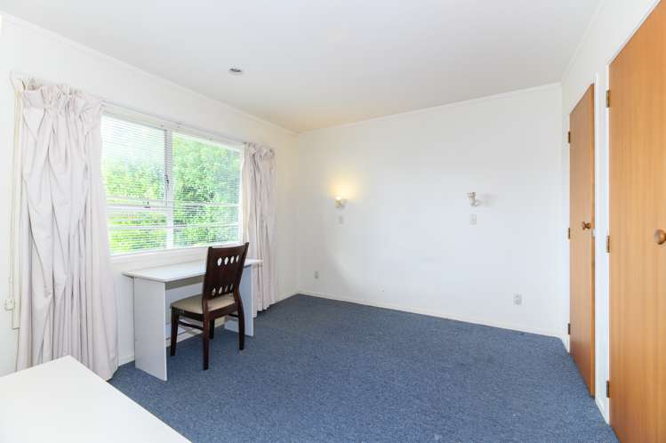 2/6 Landseer Place Blockhouse Bay_9