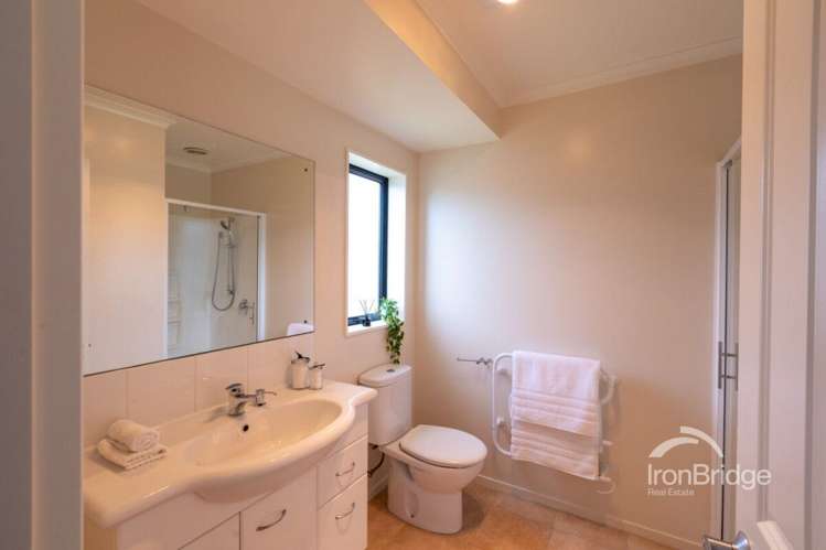 13 Percy Kinsman Crescent Riverstone Terraces_8