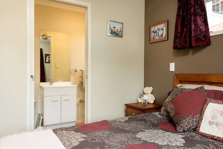 2/100 Dp Millers Road Brookfield_8