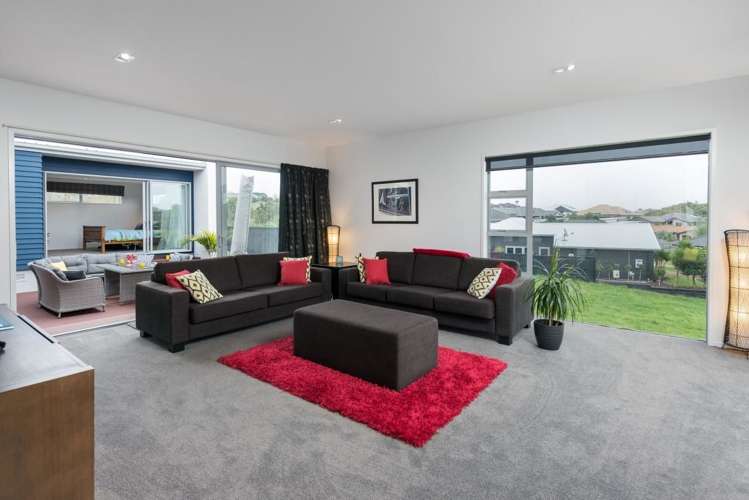 7 Crater Close Pyes Pa_6