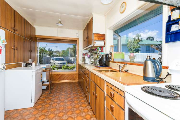 6 Lemari Avenue Stoke_9