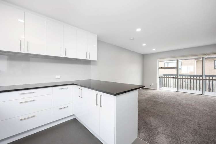 16/218 Captain Springs Road Onehunga_3