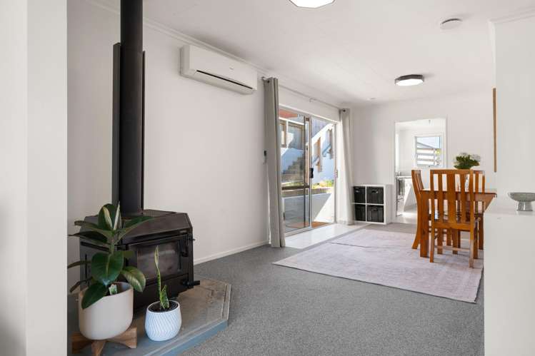 22B Norman Street Tainui_12