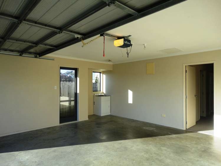 12 Drumbeg Close Flat Bush_15