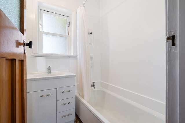 19 Savage Crescent West End_4