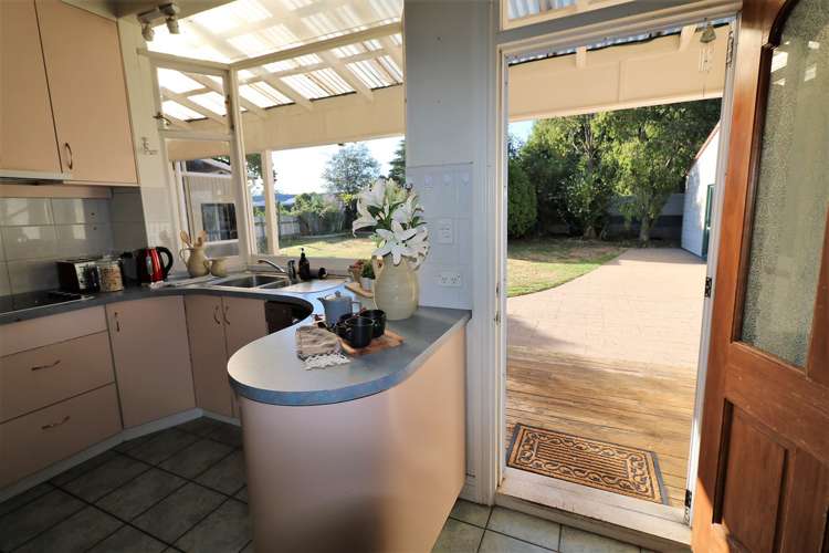 37 Wyndham Street Carterton_14