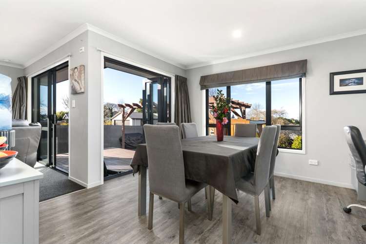 14 Farnborough Street Aranui_9