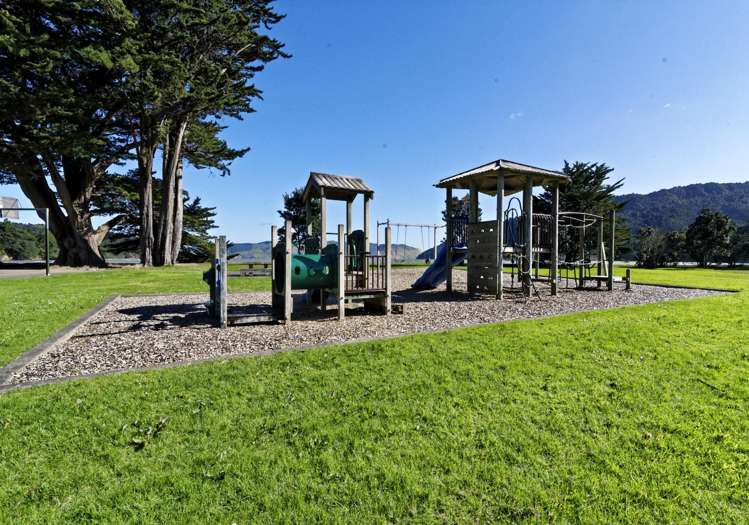 1 Kilgour Terrace Huia_23