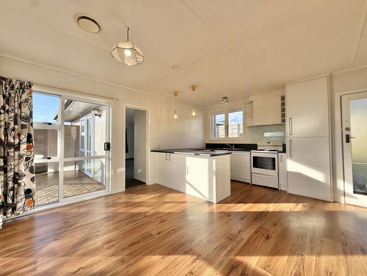 2 Takahe Place_4