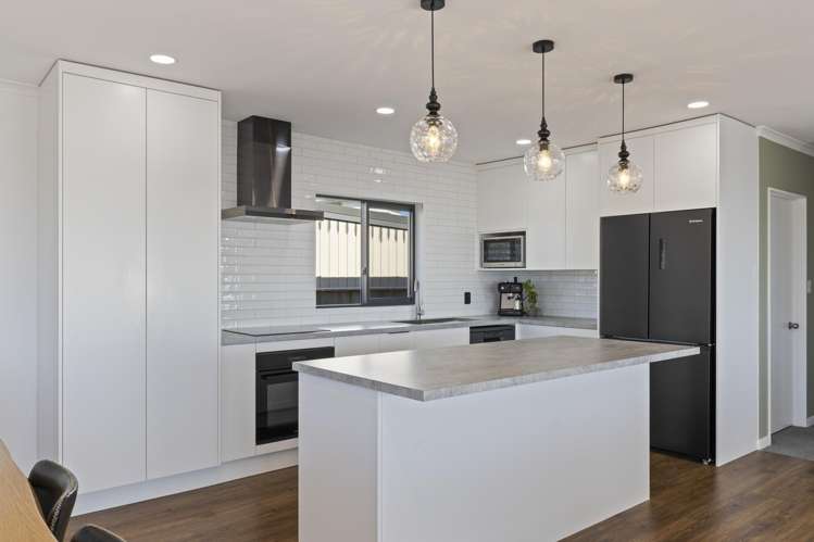 23 Peace Avenue Moturoa_8