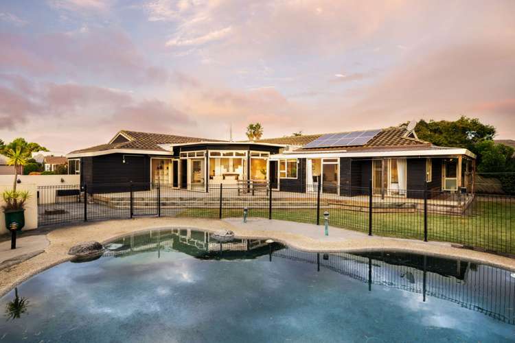 8 Crowden Place Harrowfield_27