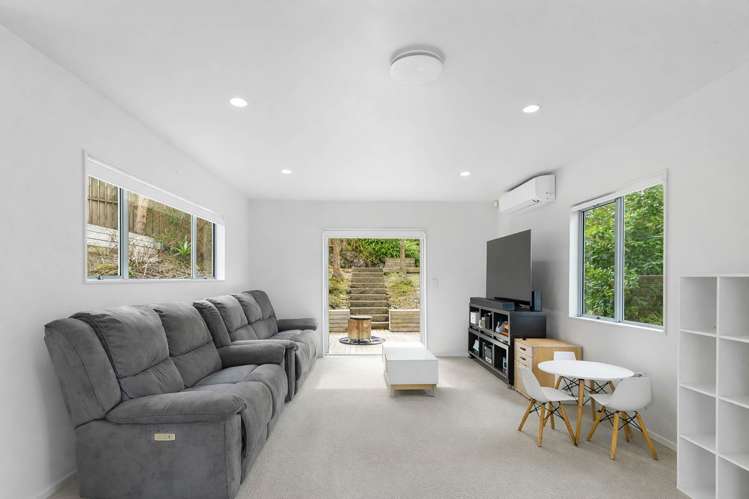 2/18 Orton Street Glenfield_3