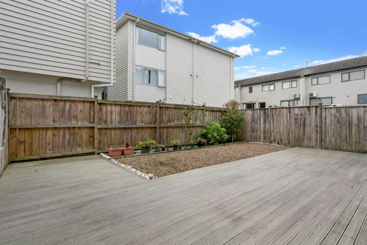 2/21b Mount Smart Road Royal Oak_6