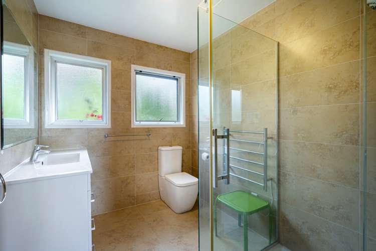 21 Parr Terrace Castor Bay_17