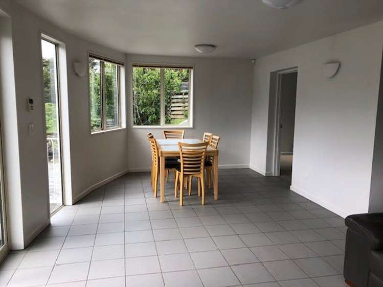 635 Peninsula Road Kelvin Heights_1