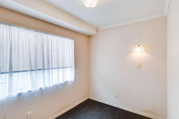 2a Cassino Crescent Onekawa_10