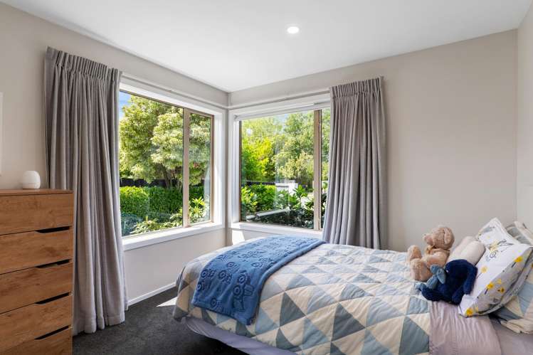 40 Pitcairn Crescent Bryndwr_13