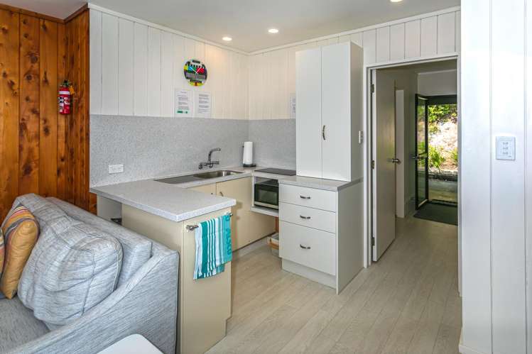 5/11C Christine Terrace Hahei_9