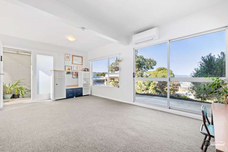 73 Miromiro Road Normandale_14