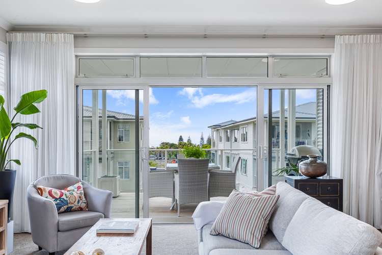 52 Landmark Terrace Orewa_11