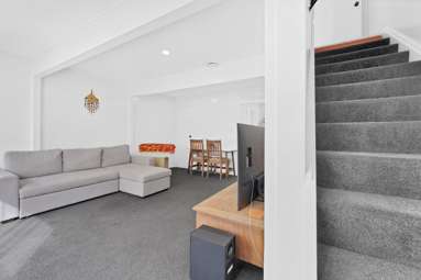 2/264 Grounsell Crescent_4