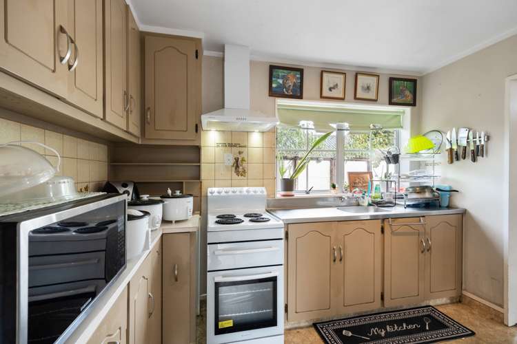 2/165 River Road Hamilton East_7