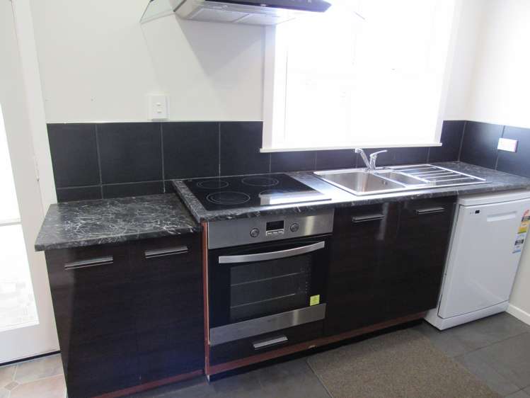 4/42 Egmont Street Hawera_8