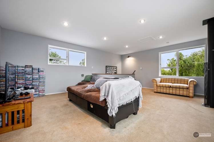 8 Foster Crescent Belmont_13