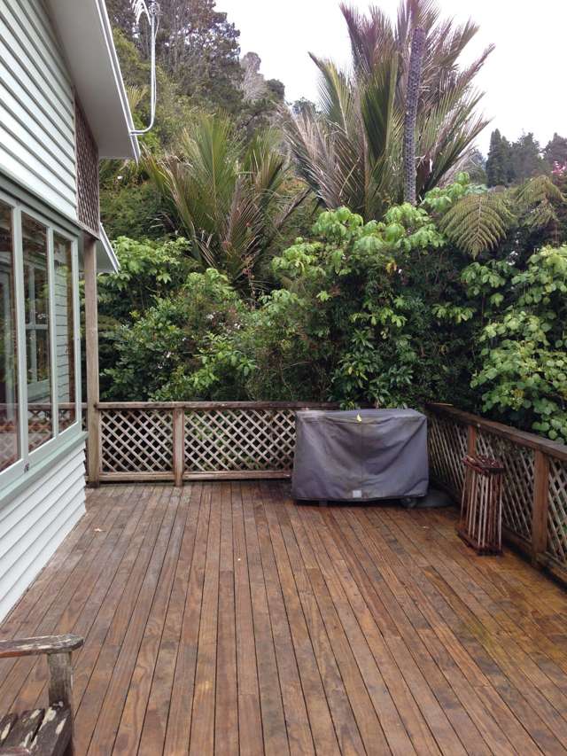 893 West Coast Road Waiatarua_2