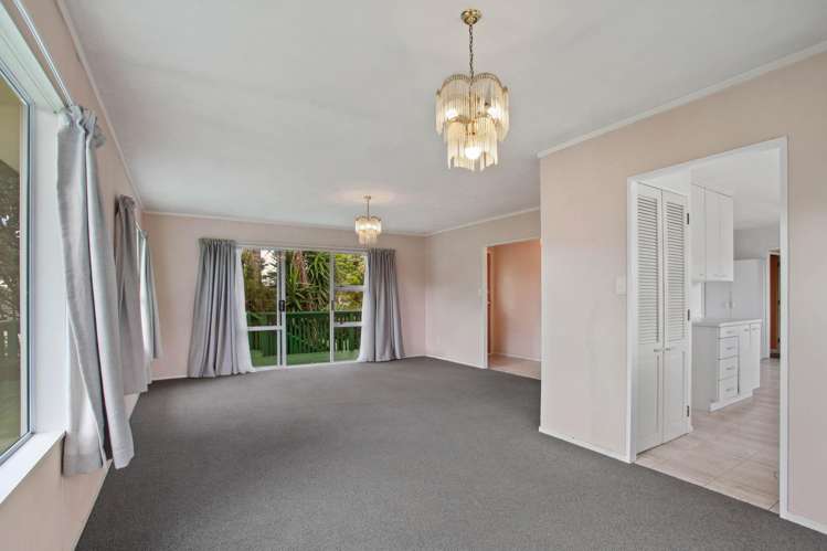 16 Leaming Place Clarks Beach_16