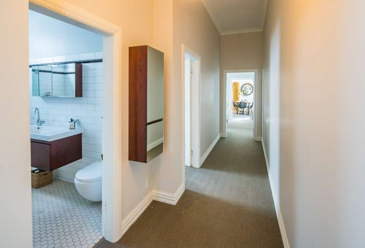 6 Carrington Street Mount Cook_12