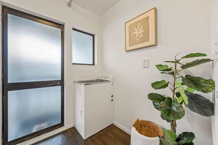 1/123 Athena Drive Totara Vale_6