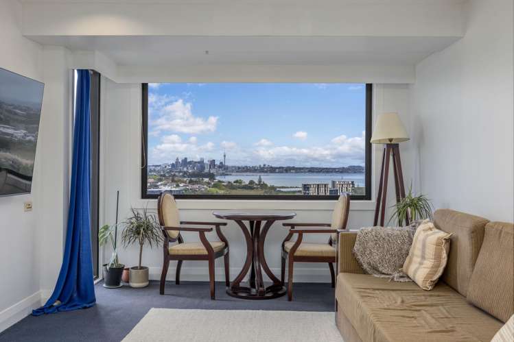 Address withheld Takapuna_13